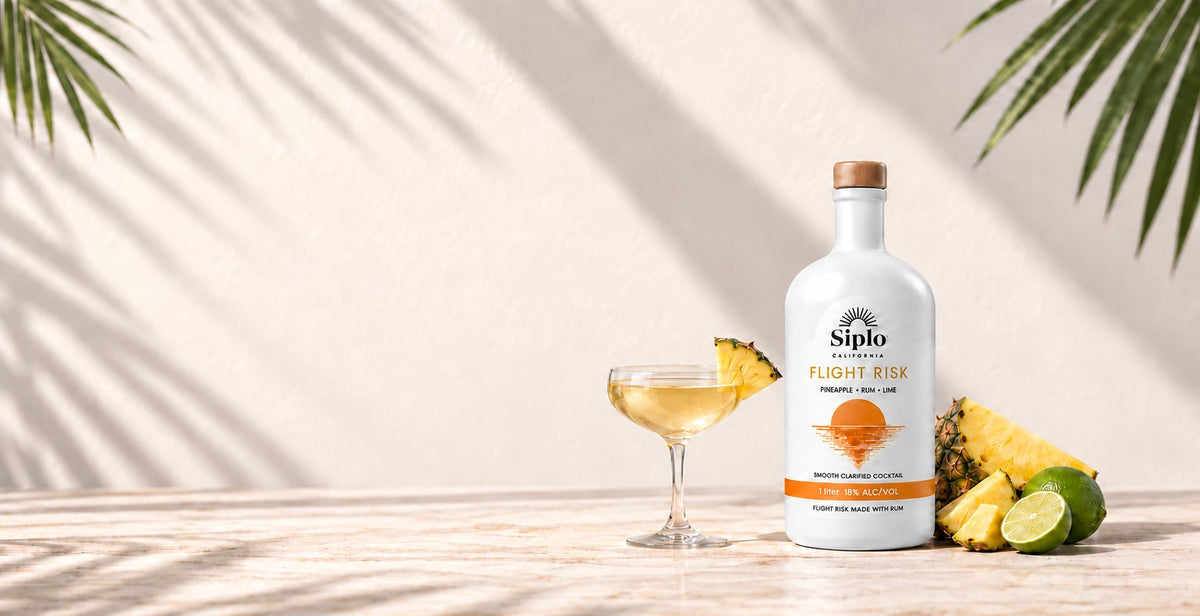 Siplo Flight Risk bottle with cocktail and ingredients
